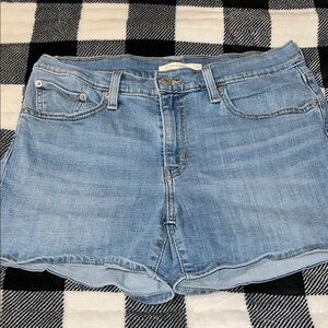Women's Levi’s Denim Shorts